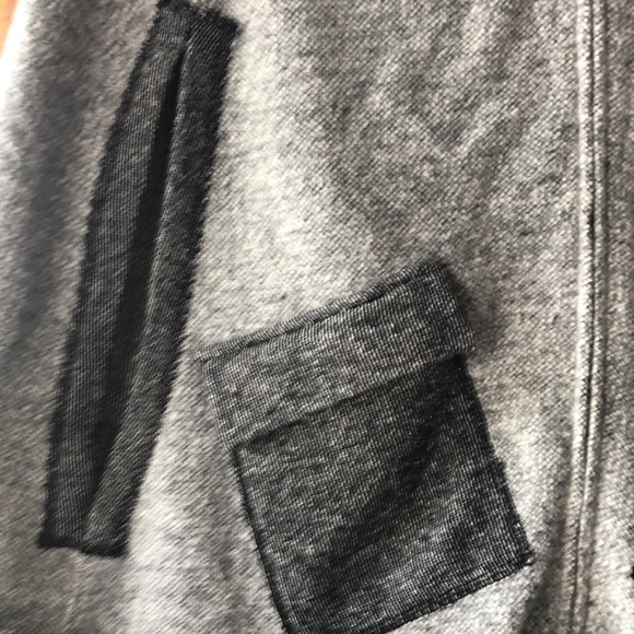 194t Gray Poncho from Fred Segal Boutique - Picture 3 of 11